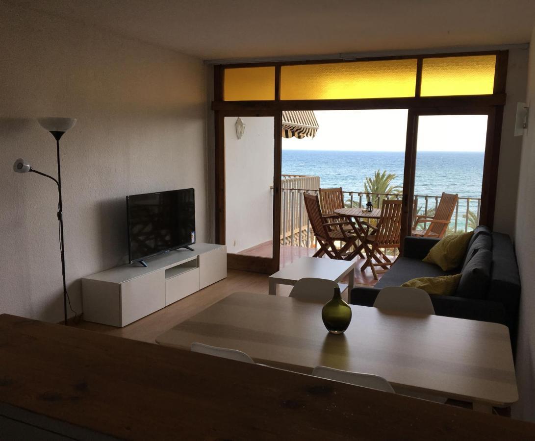 Apartamento Con Vistas Al Mar. Primera Linea De Playa. 아구아둘세 외부 사진